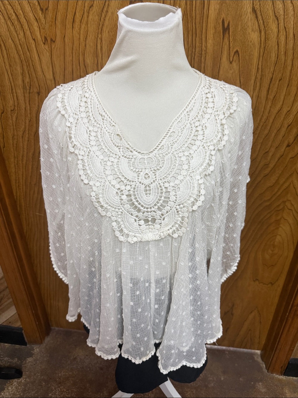Young Threads Lace Crochet Bib Blouse Size Small.